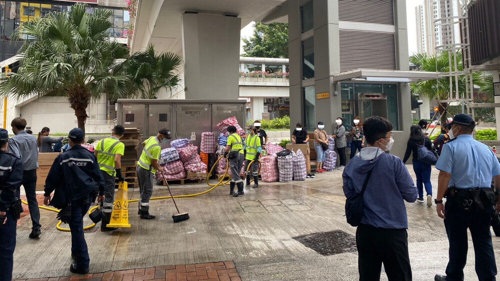 Govt joint task force removes 2.5 tons of waste in Tsuen Wan cleanup drive