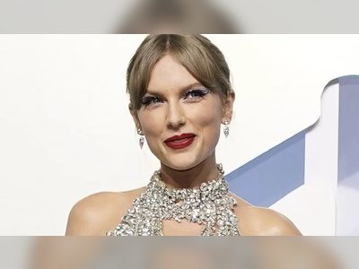 Taylor Swift makes history as she takes over the entire US top 10