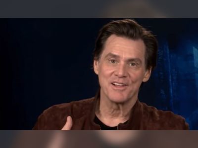 Russia Bans Entry To 100 Canadians Including Jim Carrey In New Sanctions