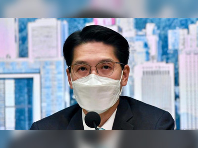 Hospital Authority's Lau Ka-hin tests positive for Covid
