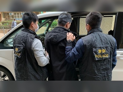Man arrested for stealing wines and spirits worth over HK$6,000 from supermarket