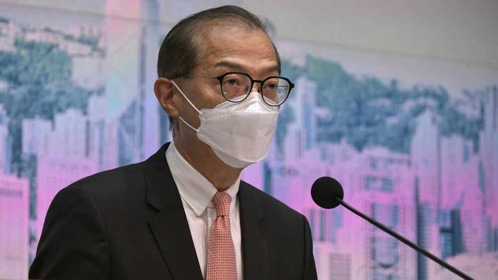 Health Chief Lo in home quarantine as close contact of Covid