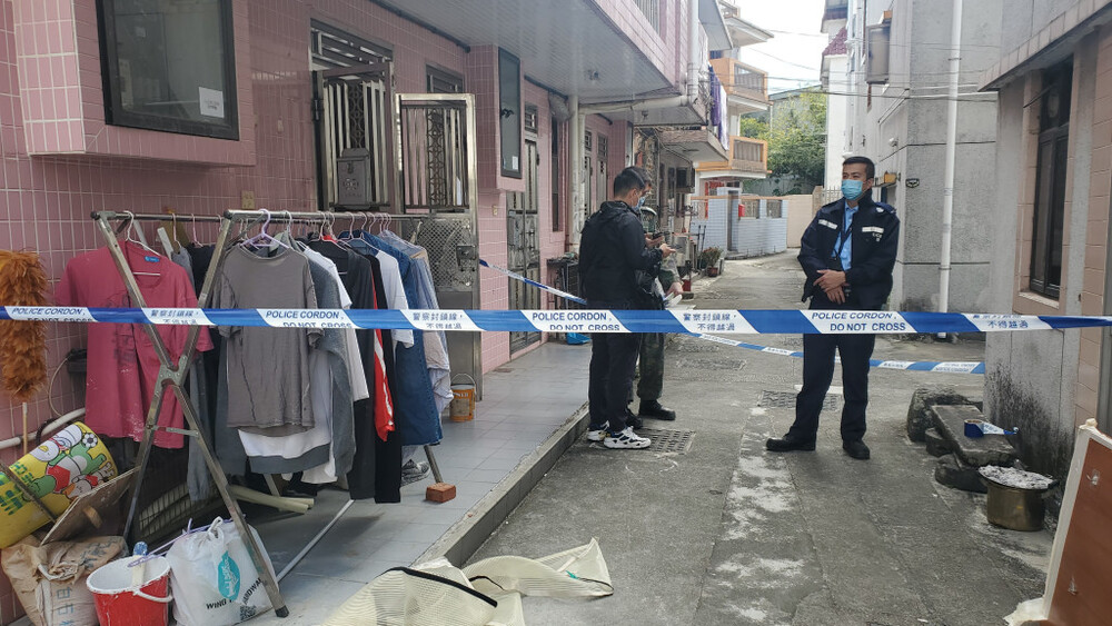 A couple found dead in Fanling village house