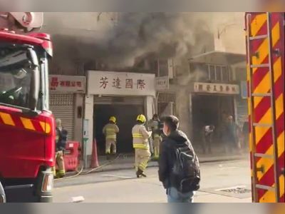 3 Hongkongers rescue 65-year-old worker from fire, suffer head burns