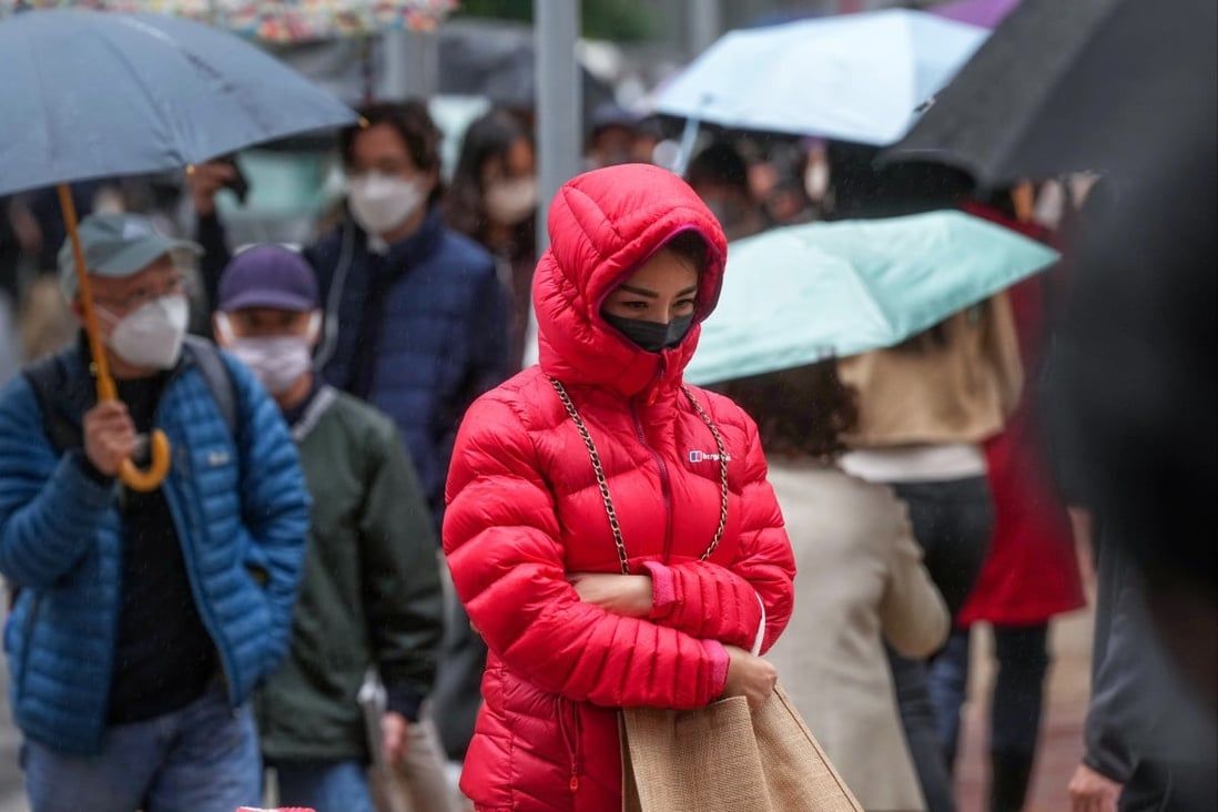 Hong Kong issues cold weather warning, with temperatures to dip to 4 degrees Celsius