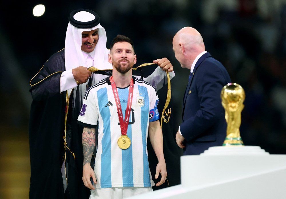 After winning the World Cup, Lionel Messi has been invited to leave his footprints in the Hall of Fame of Brazil's famed Maracana.