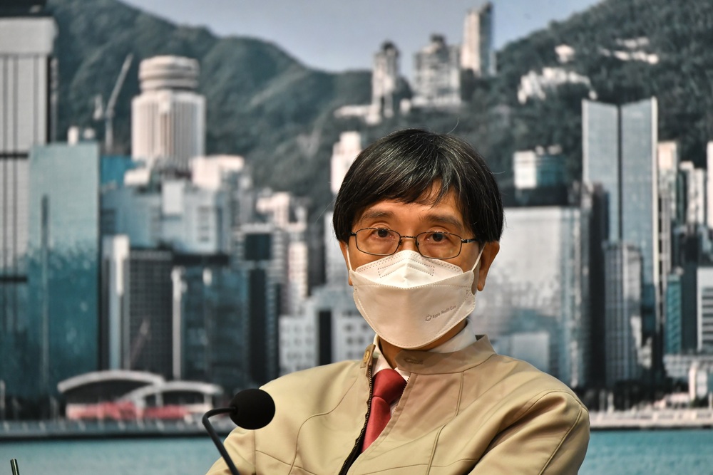 Lift the mask mandate in March to April, says Yuen Kwok-yung