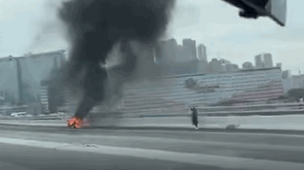 Motorcycle on fire in Kwai Chung, no one injured