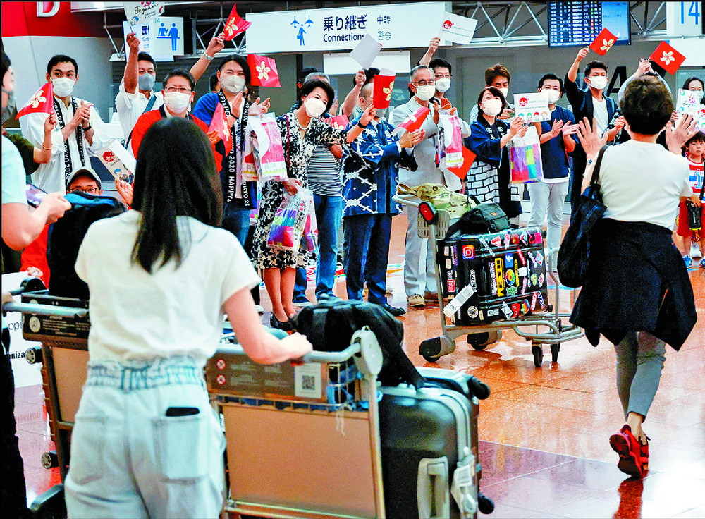 Travel agencies in holiday rush after Japan easing