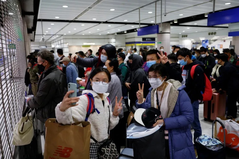 Excitement at Hong Kong's China border as quarantine lifted
