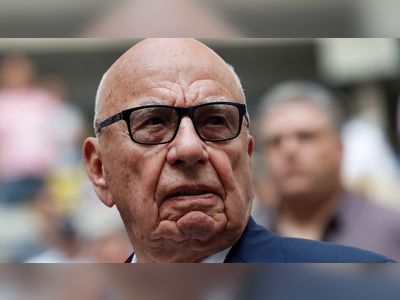 Rupert Murdoch abandons bid to reunite News Corp and Fox Corp