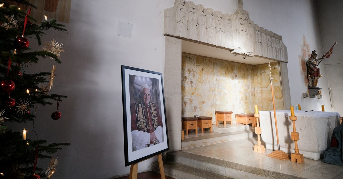 Pope Benedict was first pontiff to resign in 600 years