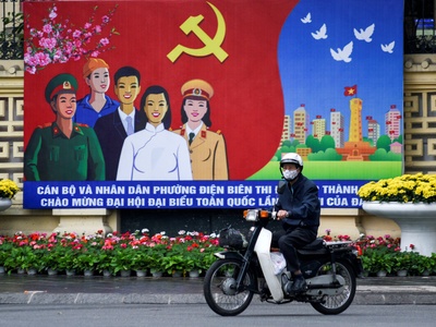 Vietnam removes two deputy PMs amid anti-corruption campaign