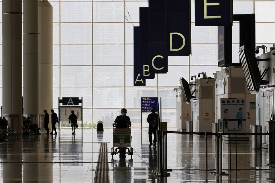 Hong Kong airport aims to raise up to $3 bln in U.S. dollar bonds