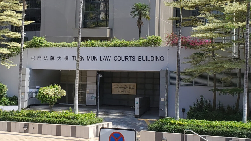 Customs officer defrauds HK$160,000 in housing allowance