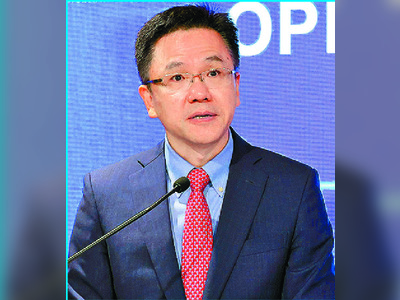 Top health and tech firms look to HK, says Sun Dong