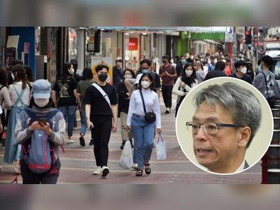 Too soon to end outdoor mask mandate now, says Leung Chi-chiu