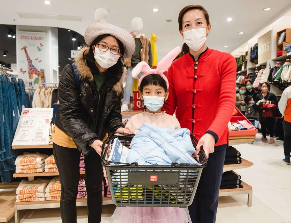 Sino Group Sponsors New Clothes and Festive Items to Celebrate the Lunar New Year with Over 10,000 People in Need from Underprivileged Families
