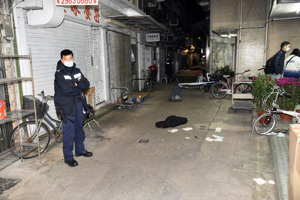 Police officer shoots Filipino man in Peng Chau while investigating noise complaint