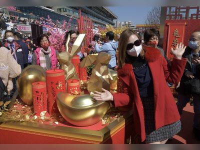 Hongkongers head to the horses to try their luck on first Lunar New Year race day