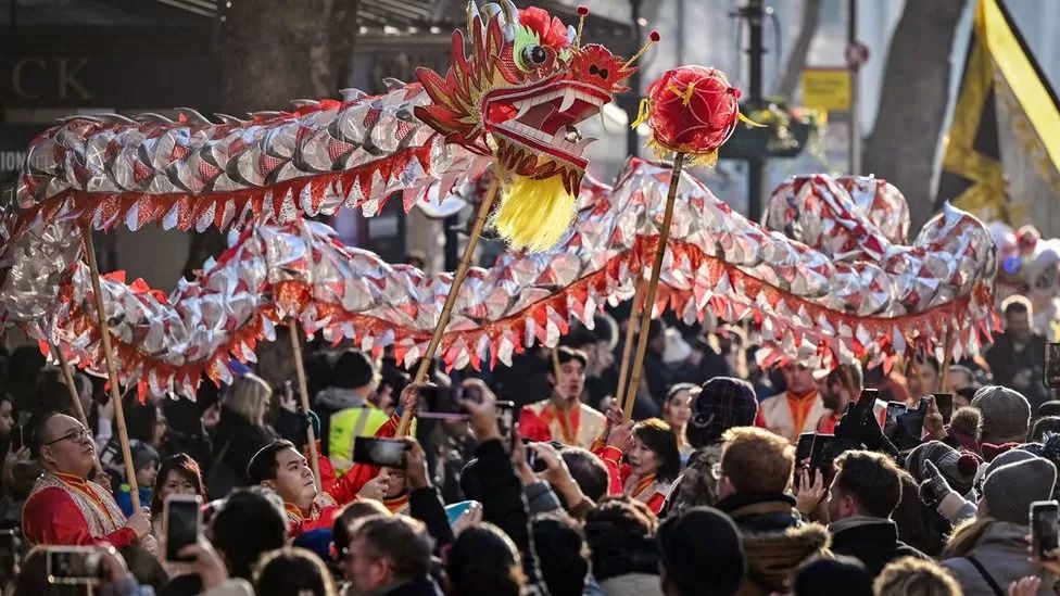 London welcomes Year of the Rabbit at Chinese New Year