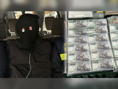 Two arrested for smuggling New Taiwan Dollars worth HK$1.2 million