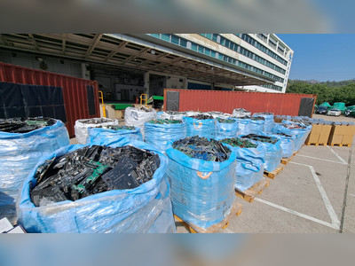 Customs seize electronic waste worth HK$12 million, arresting one