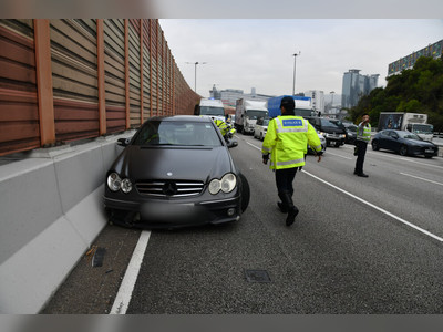 Elderly driver dies after passing out behind wheel, colliding with noise barrier