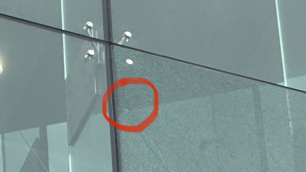 Possible BB gun pellet breaks courthouse window
