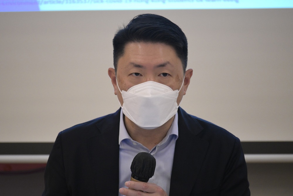 Vulnerable citizens should continue to wear masks, says govt pandemic adviser Ivan Hung
