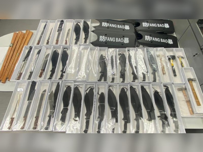 Man arrested as over 30 knives seized in car-cum-arsenal in Hung Hom