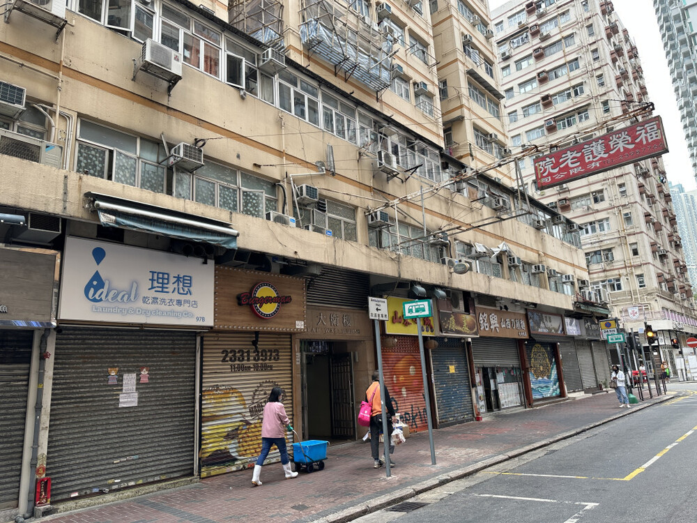 One man arrested for manslaughter in death of a 74-year-old at Tai Kok Tsui elderly home