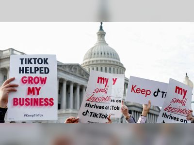 TikTok creators, some U.S. Democratic lawmakers oppose ban on app