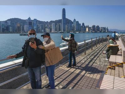 No training yet for new Hong Kong tour guides who speak English, other languages