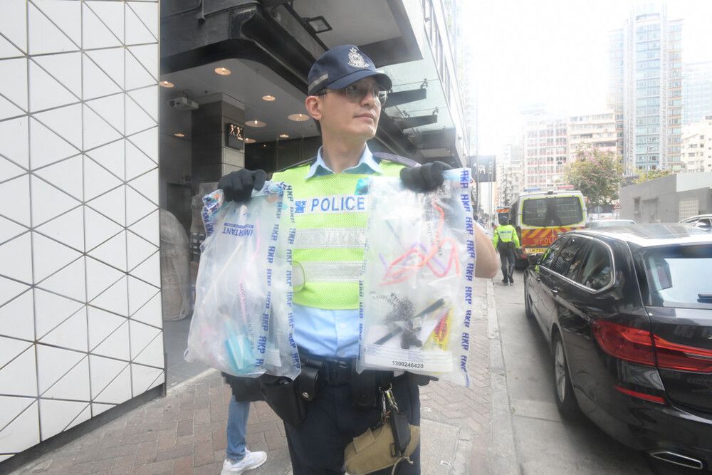 Car chase on Tsing Kwai Highway leads police to bust drug den in Mong Kok hotel
