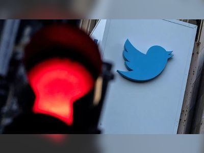 Twitter back after two-hour outage affected tweets