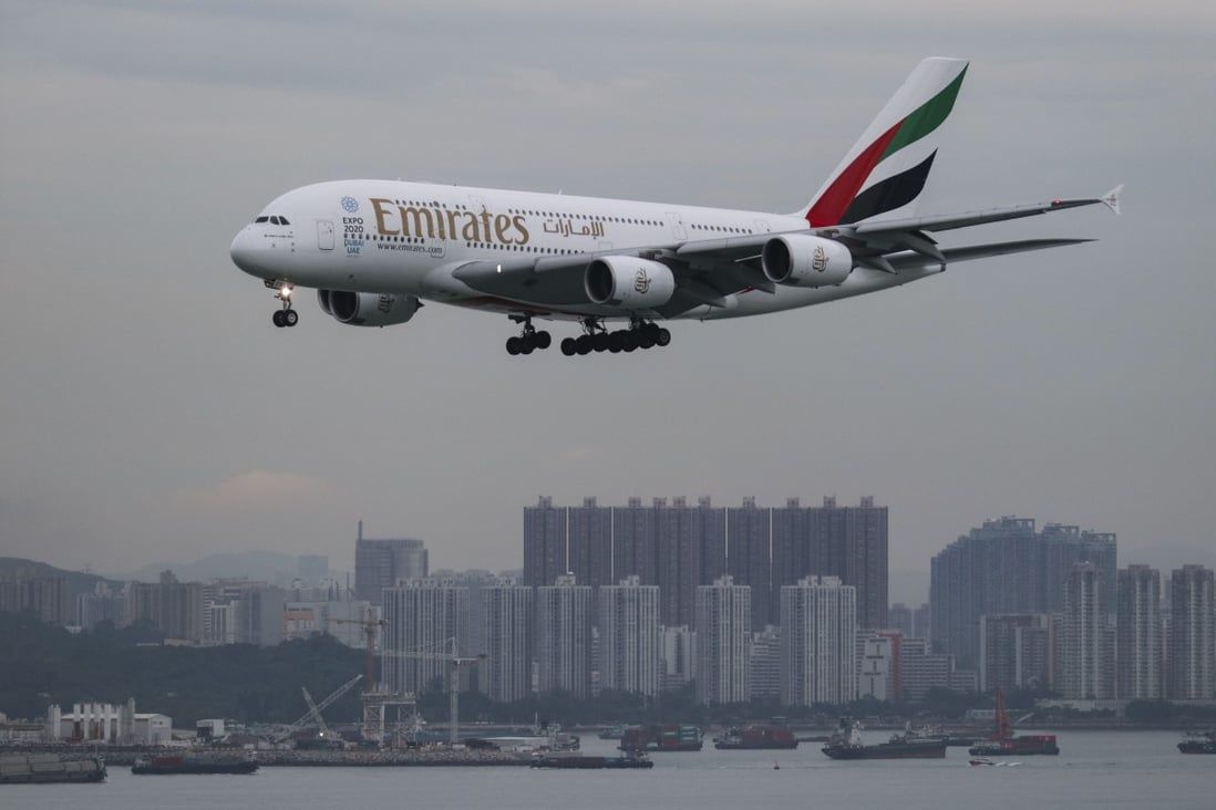 Hong Kong becomes battleground for recruiting pilots as Emirates hosts job fair