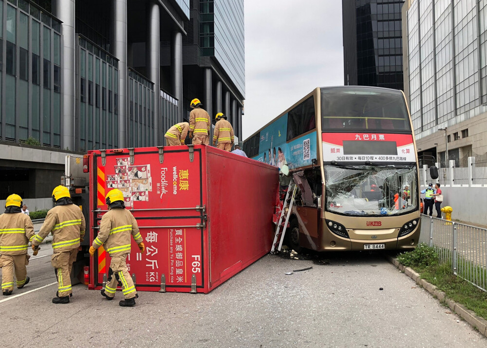 Seven people hospitalized after truck crashes into bus in Tseung Kwan O