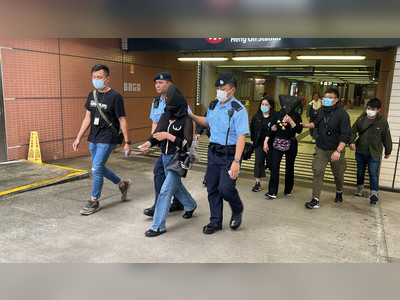 Two women arrested over ‘nut-cracking’ gold necklace robberies