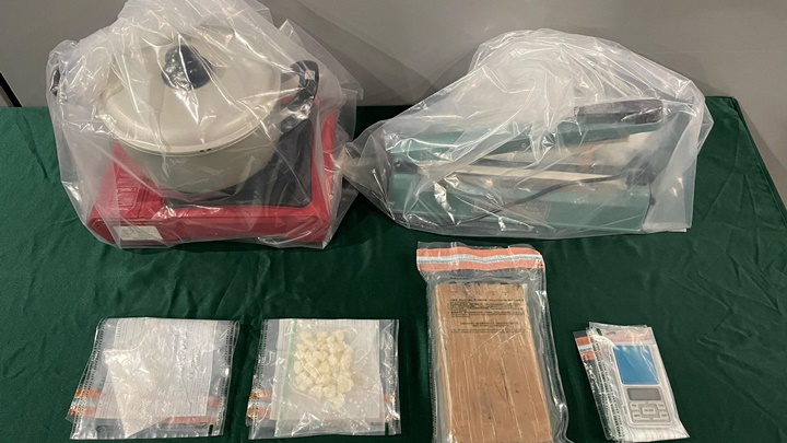 Customs cracks two drug cases and seizes ketamine and cocaine worth HK$3.1 million