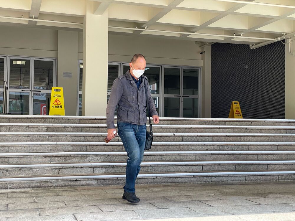 Ex-sergeant jailed 18 months over HK$500,000 bribe in ‘private investigation’