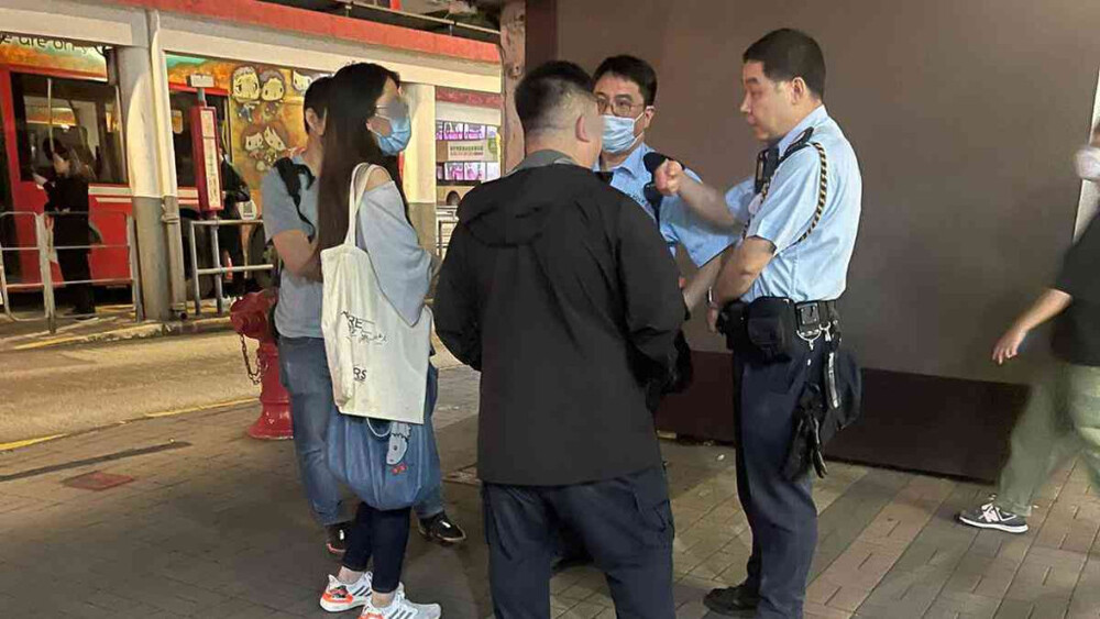 Duo arrested for HK$520,000 Mayday concert ticket scam