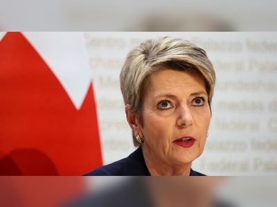 Swiss finance minister sees no 'stumbling blocks' to UBS takeover of Credit Suisse