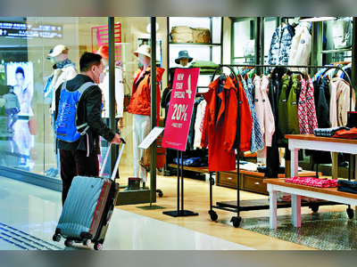 Retail industry divided on solution for labor shortage