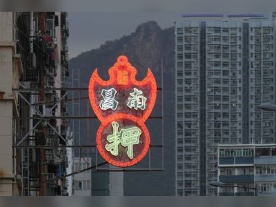 No switching off Hong Kong’s bright city lights as shops replace old neon signs
