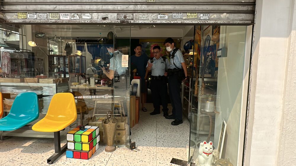 Sham Shui Po boutique burgled of HK$500,000 in valuables