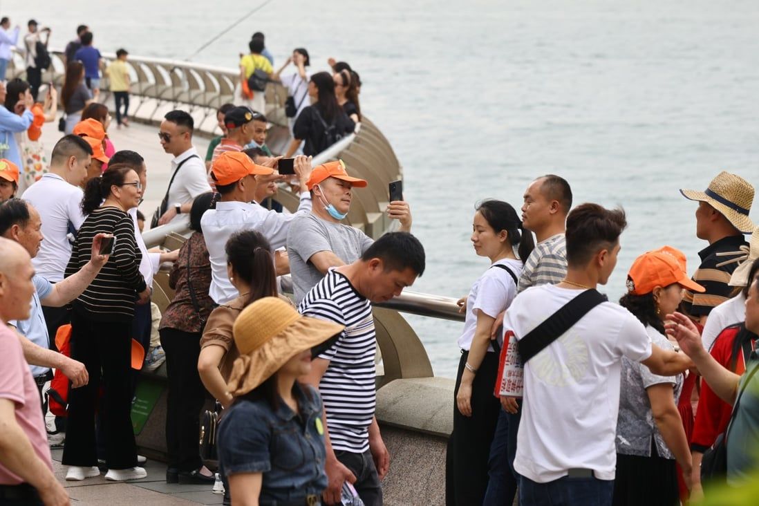 110,000 mainland Chinese tourists leave Hong Kong on first day of ‘golden week’