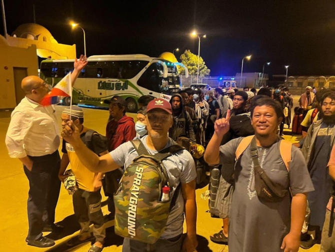 Over 400 Filipinos evacuated from Sudan to Egypt