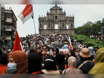 Chinese tourists flock to gambling hub Macau for Labour Day holiday