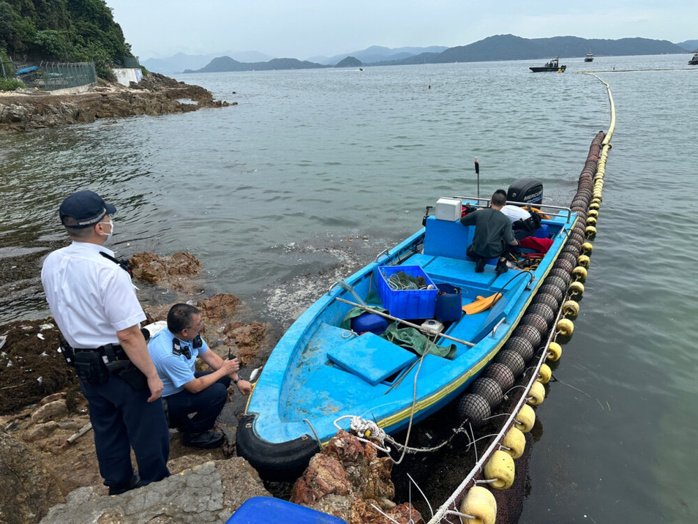 Man drowning in mainland waters rushed to HK, two others arrested for illegal immigration
